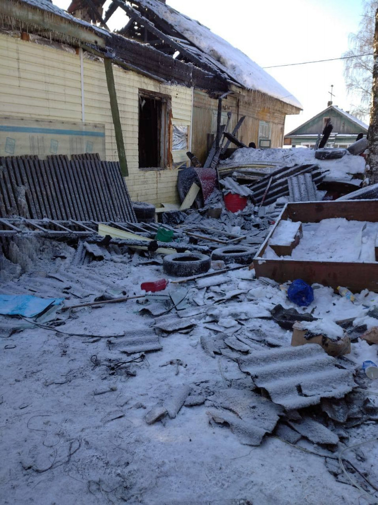 Половина 100. Подпорожье пожар. Дом сожгли в Дмитрове. Сожгли дом в Москве.