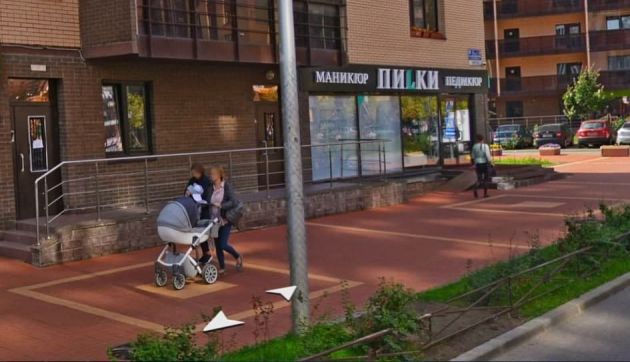 На доме в Мурино нашли преступную бьюти-вывеску, подлежащую демонтажу ...