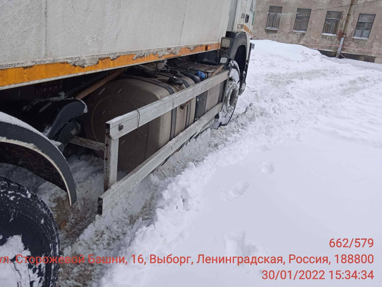 В Выборге сорвали мусор. Машины не прошли по нечищенным дорогам › Статьи ›  47новостей из Ленинградской области