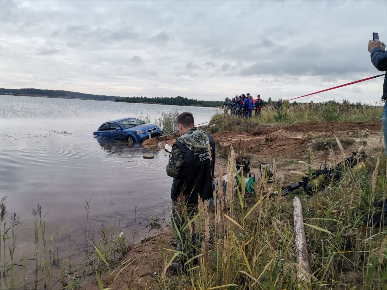 Они лежали в обнимку. СК выясняет как под Кировском утонула машина с мужем  и женой | 16.09.2022 | ЛенОбласть - БезФормата