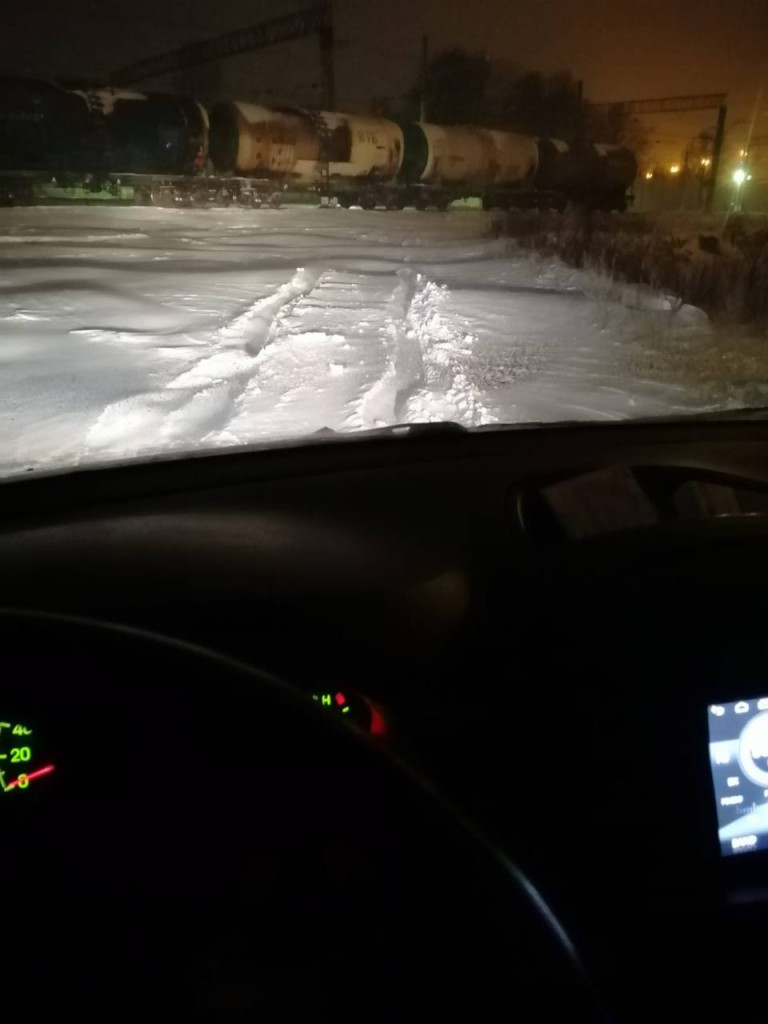 Видео: машина с шестью детьми застряла в снегу в садоводстве под Гатчиной ›  Статьи › 47новостей из Ленинградской области