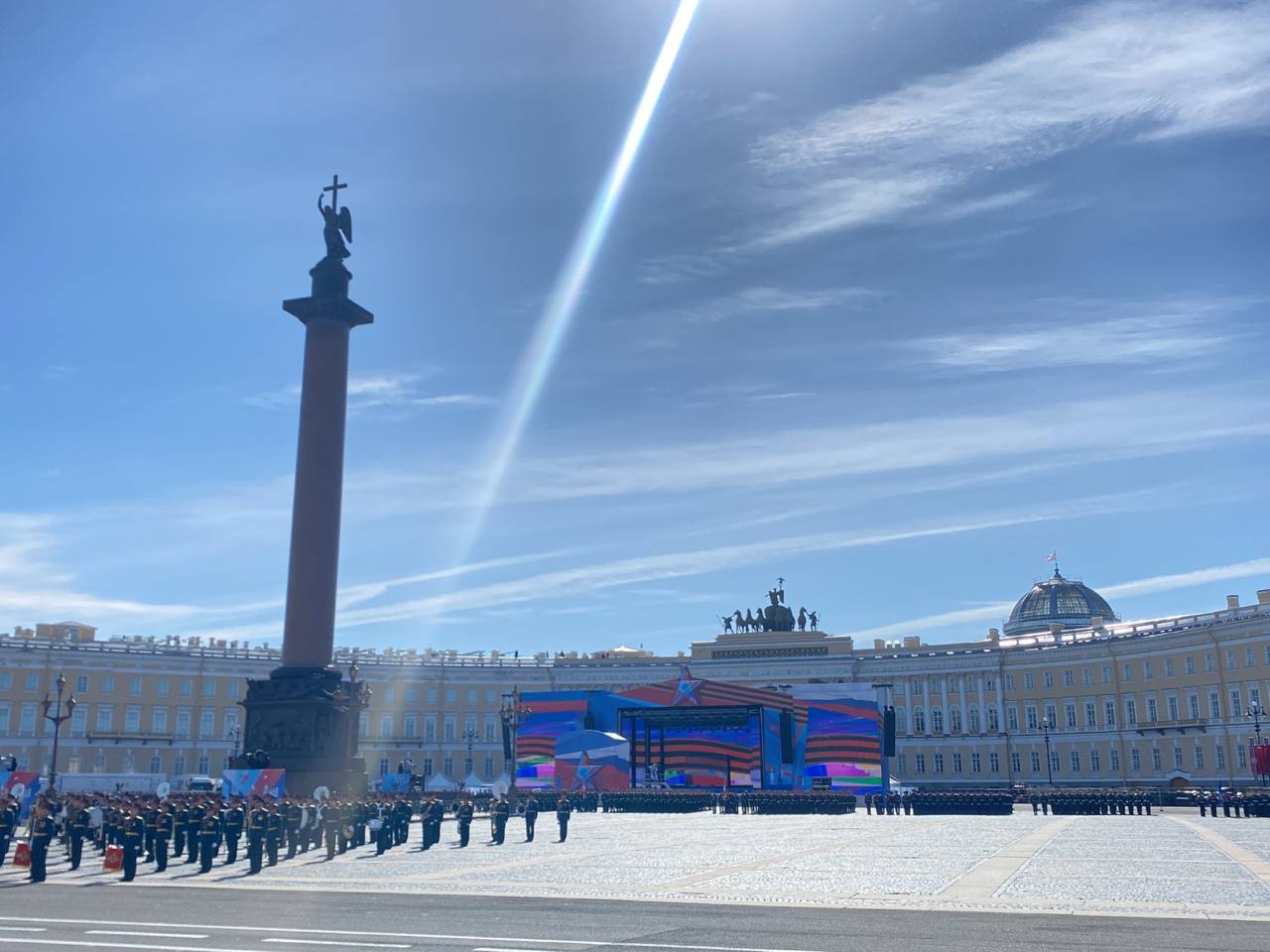 Если захватят Дворцовую площадь падет Россия