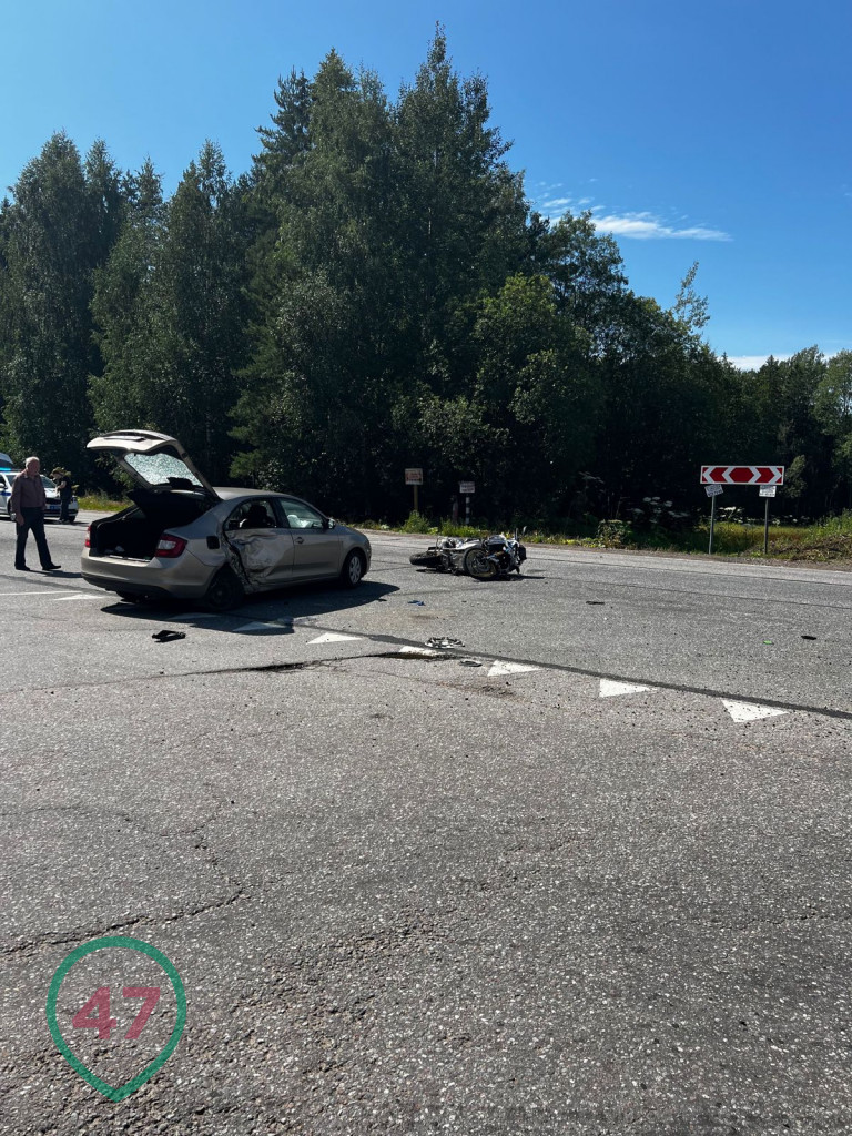 Мотоцикл столкнулся с легковым атвомобилей у Кавголово во Всеволожском  районе Ленобласти 17 июля 2023 года › Статьи › 47новостей из Ленинградской  области