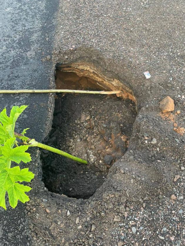 Прокол на «проколе». Свежий асфальт под Киришами просел из-за газовой ...