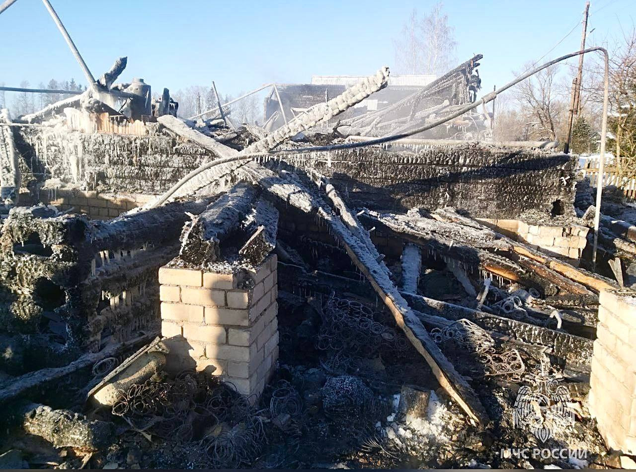 Трое детей погибли на пожаре в Тверской области. Одному не было и полугода  › Статьи › 47новостей из Ленинградской области