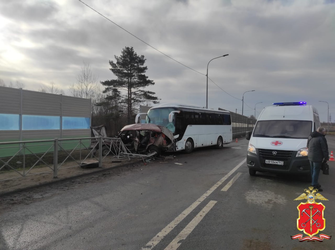 В жестком ДТП с автобусом у Усть-Луги пострадали рабочие из регионов ›  Статьи › 47новостей из Ленинградской области