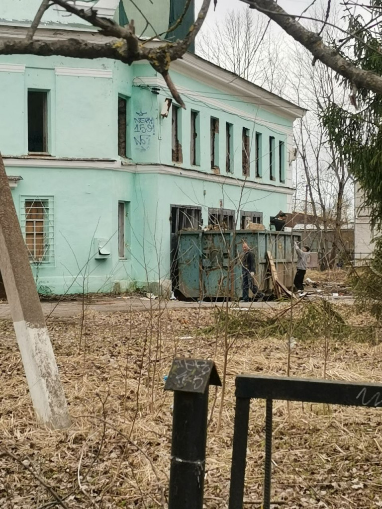 Баллами не вышли. Историческое депо Гатчины добрало до сноса | 21.04.2024 |  ЛенОбласть - БезФормата