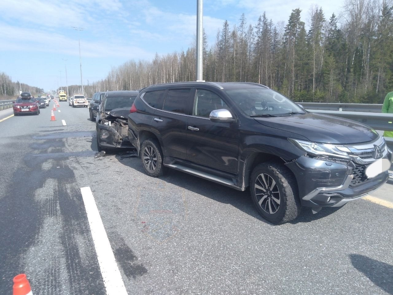 На М-11 «Нева» - массовая авария с семью пострадавшими | 28.04.2024 |  ЛенОбласть - БезФормата