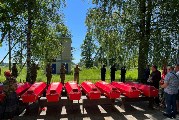 В Александро-Свирском монастыре захоронили останки красноармейцев