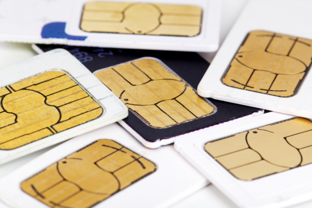 Россиян предупредили об опасности бесплатных SIM-карт