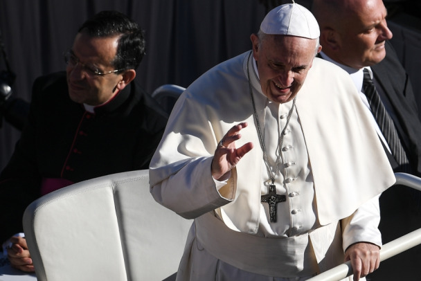 Папа Римский Франциск прибыл в Казахстан