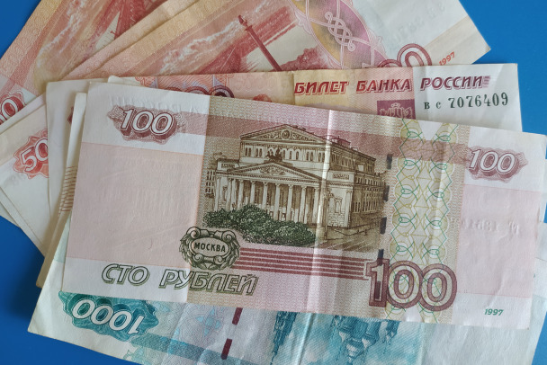 ЦБ предупредил, что злоумышленники прикрываются именами сотрудников Банка России, чтобы выудить деньги у граждан