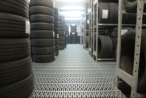 Производитель шин Nokian Tyres продаст российский бизнес Татнефти