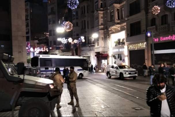 По делу о взрыве на популярной улице Истикляль в Стамбуле задержаны 46 человек