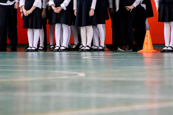 Введение единой российской школьной формы большинство родителей не поддерживают