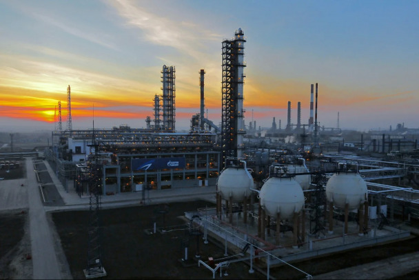 Кому бы отгрузить 20 миллиардов. Стройка Газпрома в Усть-Луге теряет смысл