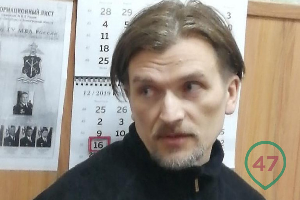 Православный монархист Бовт не получит приговор за насилие над дочерью и домашний арсенал. Он заточен у психиатров