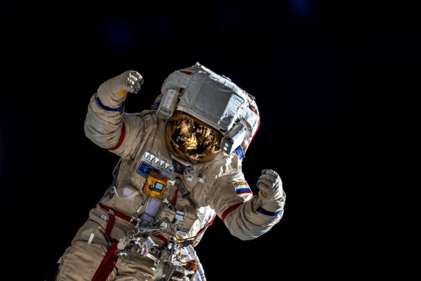 Космонавтов, летчиков и моряков по-новому защитят от потери слуха