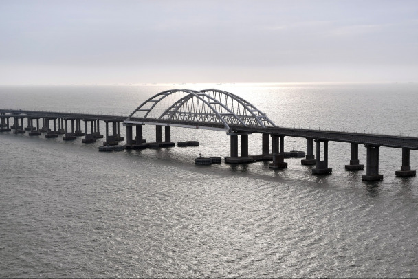 Крымский мост временно закроют 31 января