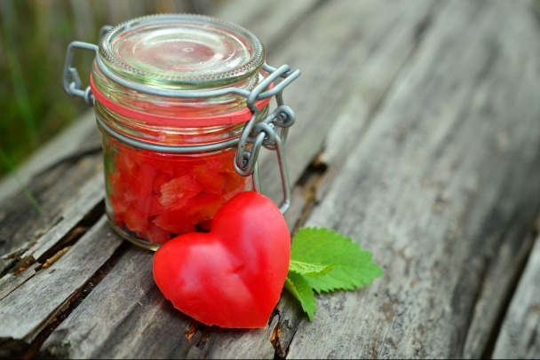 Кардиолог: польза красных продуктов для сердца - это миф