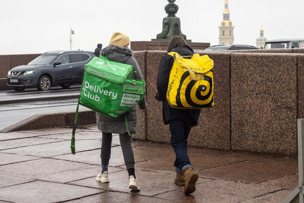 На работу из-за парты. На рынке труда наметился тренд на наём самых молодых