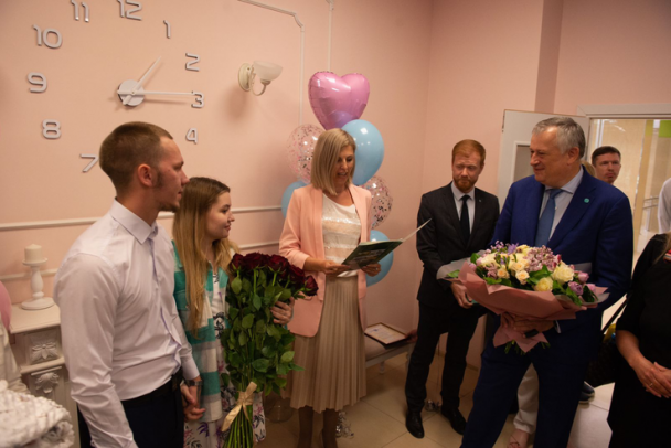 Не только на квартиру. В Ленобласти родители тройни могут использовать сертификат на возведение дома