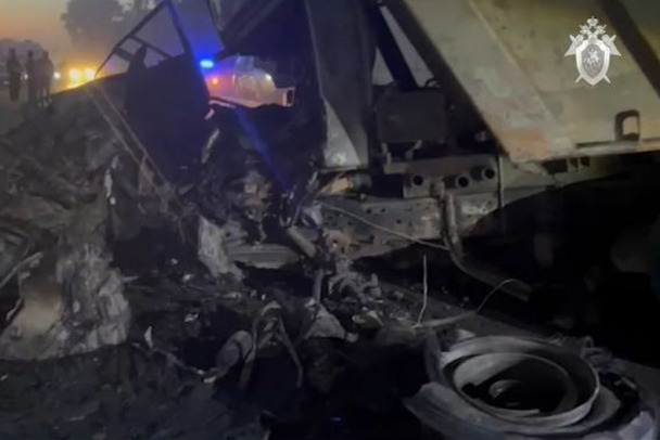 Восемь человек погибли на трассе в Дагестане при столкновении пассажирского автобуса с грузовиком