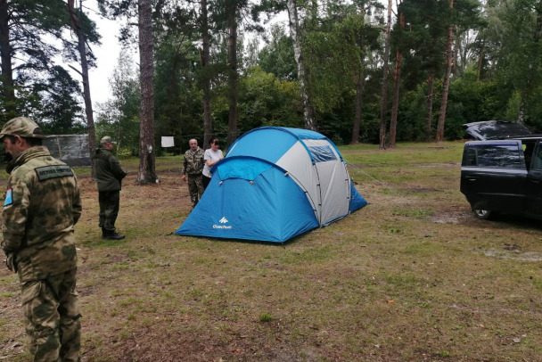 Госэконадзор огорчил 26 туристов в лесах под Лугой и Токсово – фото