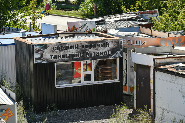 «Это будет кошмар». В Ленобласти по-прежнему не ясно, кому платить ларечникам