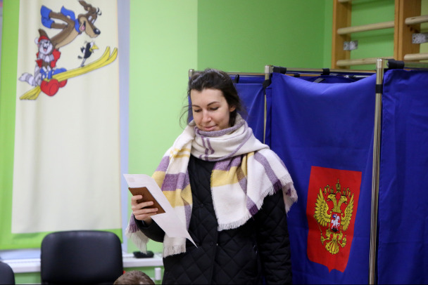 На второй день выборов президента в Ленобласти проголосовала почти половина избирателей