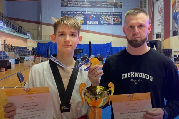 Тхэквондист из Ленобласти Маковский выиграл чемпионат России