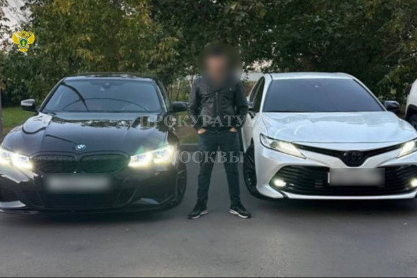 Подозреваемый в убийстве за замечание о парковке в Москве сменил две машины