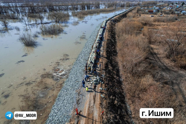 Уровень воды в реке Ишим поднялся до рекордных 1006 сантиметров
