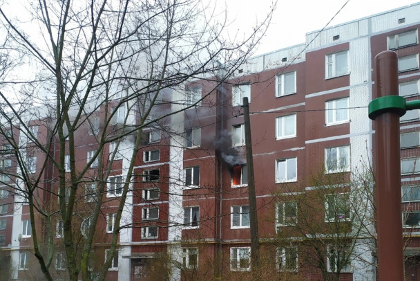 В квартирном пожаре во Всеволожске пострадал мужчина