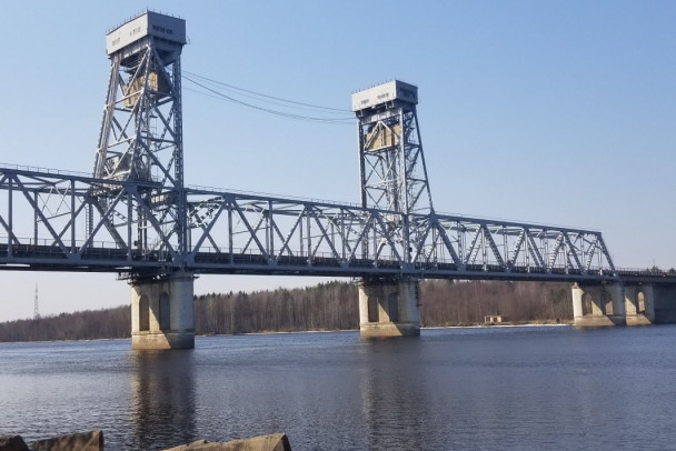 Разводка моста через Свирь остановит движение на трассе Кола