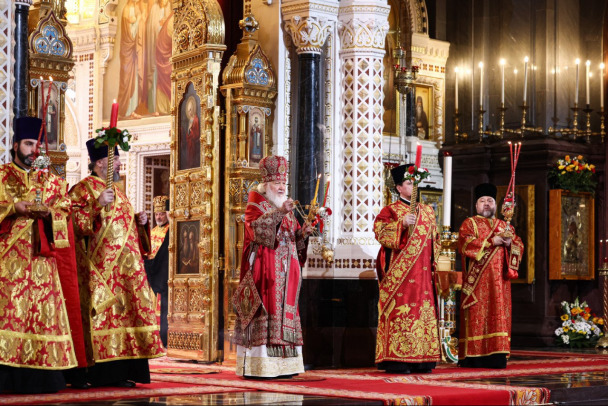 Путин поздравил православных христиан с Пасхой