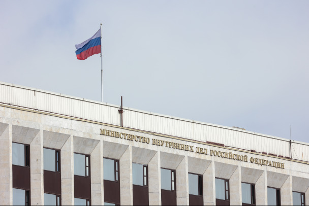 Карточки Зеленского и Порошенко исчезли из базы розыска МВД