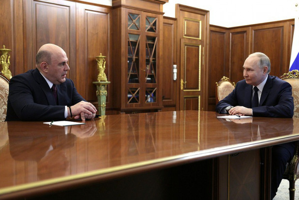 «Будет правильно, чтобы вы продолжили». Путин встретился с Мишустиным перед голосованием Госдумы