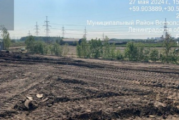 На нелегальной свалке в Новосергиевке заметили новую деятельность, ранее там полыхало (фото)