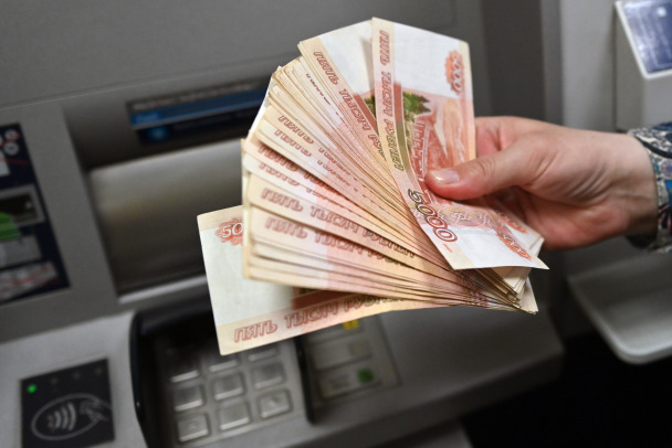 Из троих пенсионерок Ленобласти проходимцы по телефону вытащили 6,3 млн рублей