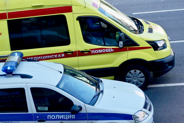 На чердаке в центре Петербурга нашли задушенную женщину, в квартире на севере - тело пенсионерки