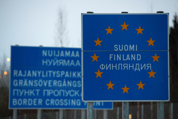 Финляндия пока не спешит открывать границу 