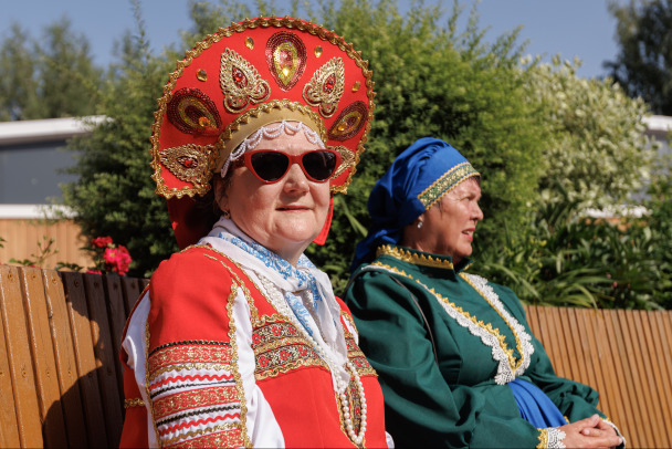 Минздрав: В России женщины живут на 10 лет дольше, чем мужчины. И этому есть объяснение
