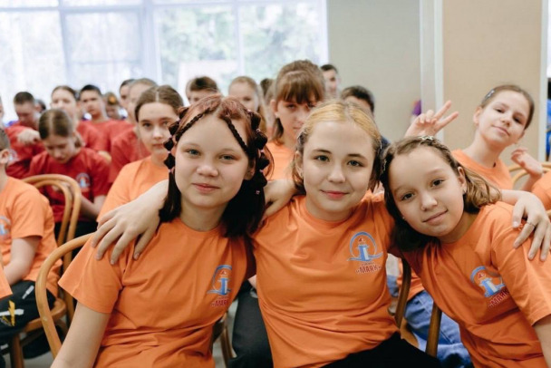 Летние лагеря Ленобласти примут еще 200 детей из Белгородской области