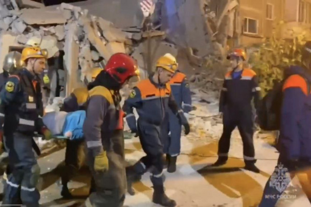 Женщину спасли из-под завалов взорвавшегося дома в Нижним Тагиле