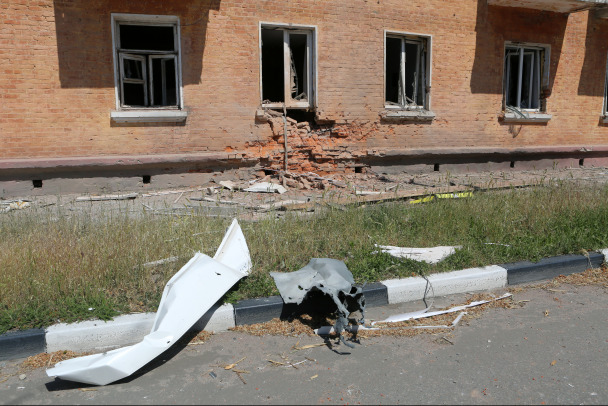 Снаряды попали в дома в Шебекино, беспилотник - в машину в Новой Таволжанке