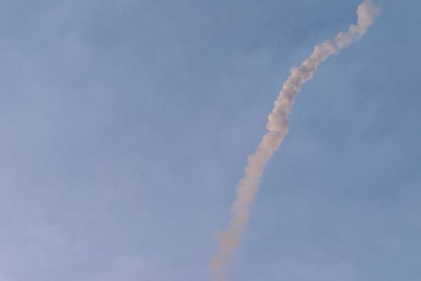 Белые змеи в небе не давали уснуть жителям Гатчинского округа
