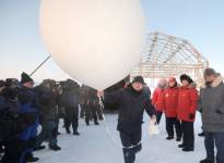 2017 год - вместе с Путиным и Медведевым на полевой базы "Омега" нацпарка "Русская Арктика" на архипелаге Земля Франца-Иосифа тоже запускали зонд