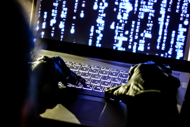 В Сингапуре мошенников будут пороть