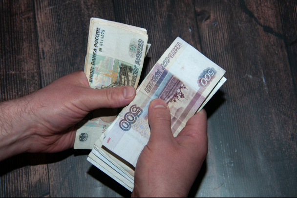 Мошенники вновь звонят от имени администрации Тихвинского района